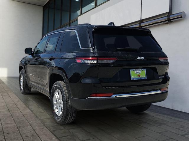 2025 Jeep Grand Cherokee GRAND CHEROKEE LAREDO 4X2