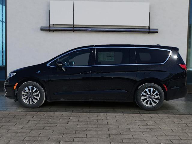 2025 Chrysler Pacifica Hybrid PACIFICA PLUG-IN HYBRID SELECT