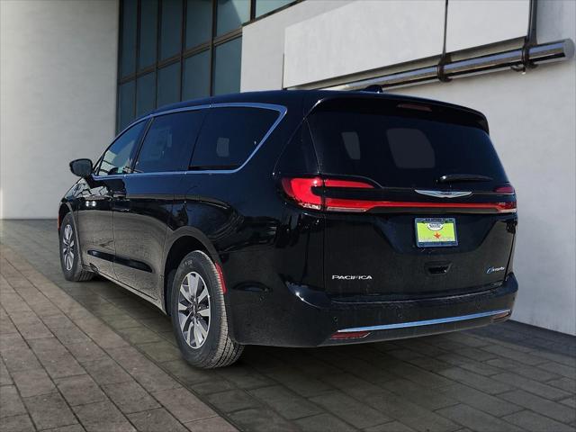 2025 Chrysler Pacifica Hybrid PACIFICA PLUG-IN HYBRID SELECT