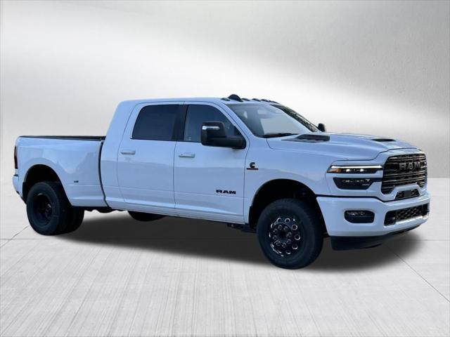 2025 RAM Ram 3500 RAM 3500 LARAMIE MEGA CAB 4X4 64 BOX