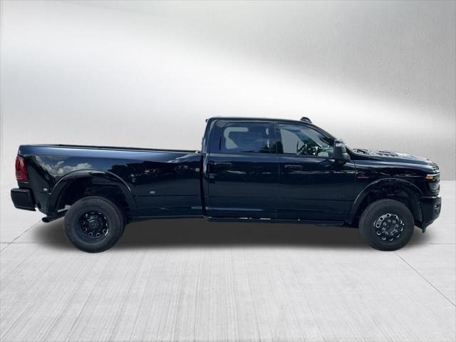 2025 RAM Ram 3500 RAM 3500 LIMITED CREW CAB 4X4 8 BOX