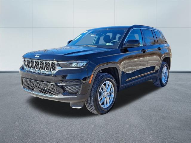 2025 Jeep Grand Cherokee GRAND CHEROKEE LAREDO X 4X4