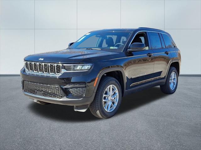2025 Jeep Grand Cherokee GRAND CHEROKEE LAREDO X 4X4