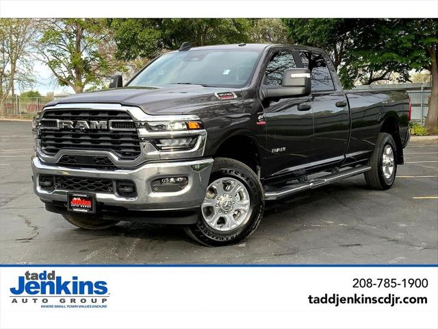 2025 RAM Ram 3500 RAM 3500 BIG HORN CREW CAB 4X4 8 BOX