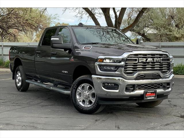 2025 RAM Ram 3500 RAM 3500 BIG HORN CREW CAB 4X4 8 BOX