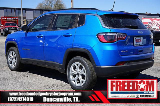 2025 Jeep Compass COMPASS LATITUDE 4X4