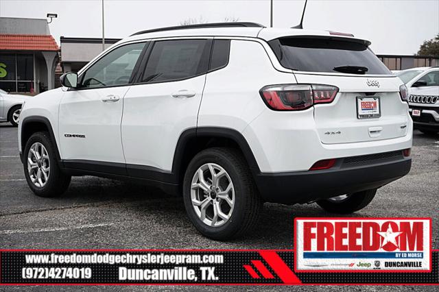 2025 Jeep Compass COMPASS LATITUDE 4X4