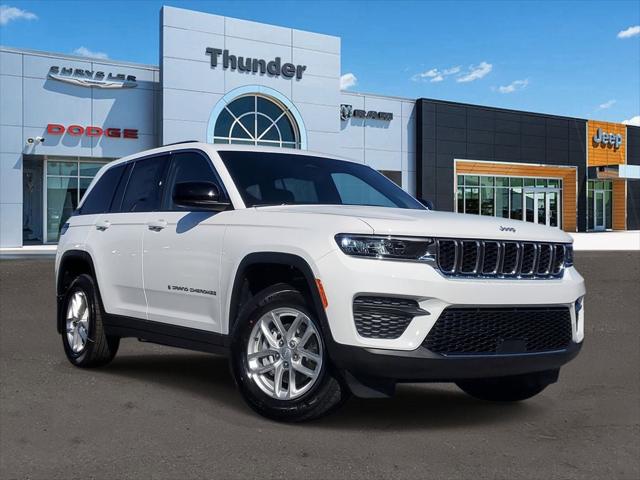 2025 Jeep Grand Cherokee GRAND CHEROKEE LAREDO X 4X2