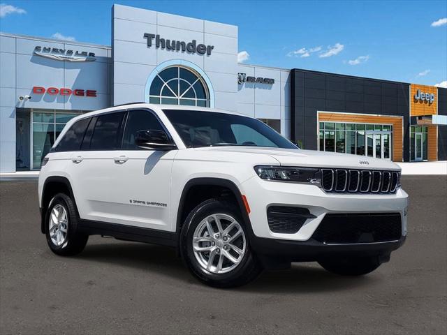 2025 Jeep Grand Cherokee GRAND CHEROKEE LAREDO X 4X2