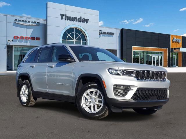 2025 Jeep Grand Cherokee GRAND CHEROKEE LAREDO X 4X2