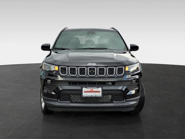 2025 Jeep Compass COMPASS LATITUDE 4X4