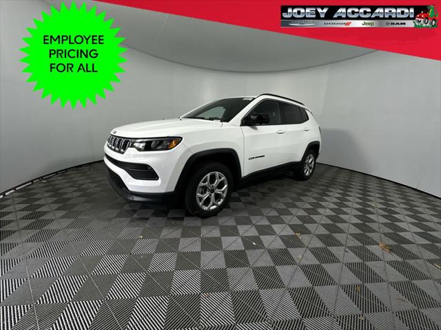 2025 Jeep Compass COMPASS LATITUDE 4X4