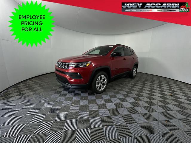 2025 Jeep Compass COMPASS LATITUDE 4X4