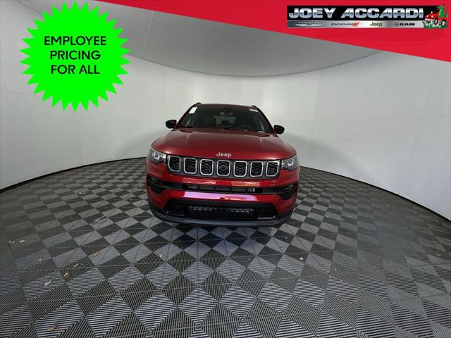 2025 Jeep Compass COMPASS LATITUDE 4X4