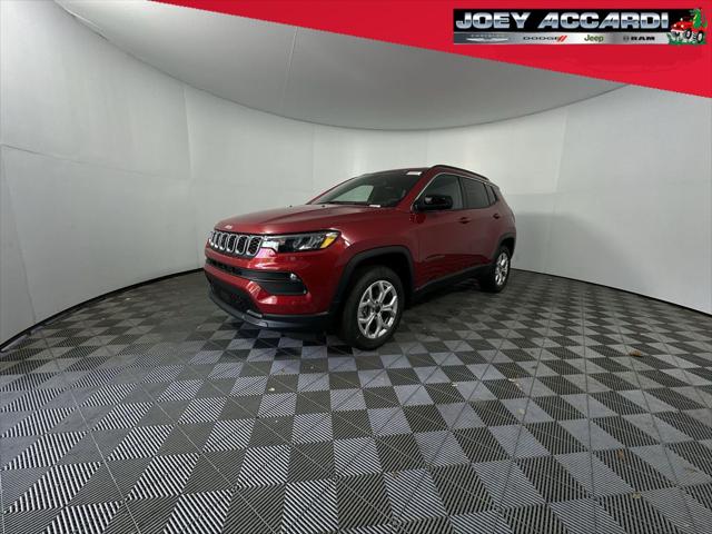 2025 Jeep Compass COMPASS LATITUDE 4X4
