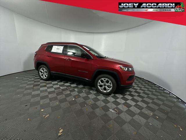 2025 Jeep Compass COMPASS LATITUDE 4X4