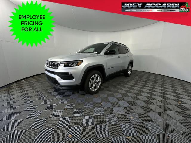 2025 Jeep Compass COMPASS LATITUDE 4X4