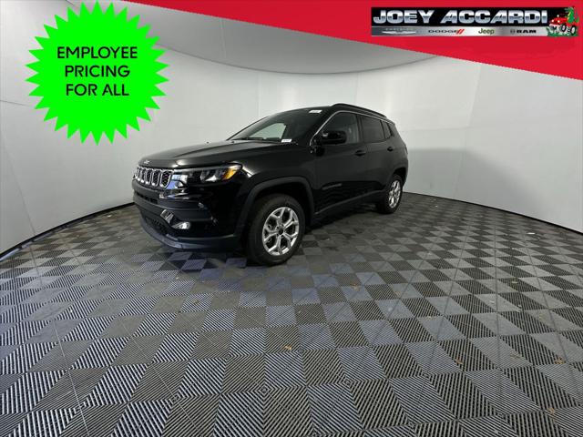 2025 Jeep Compass COMPASS LATITUDE 4X4