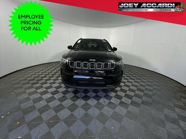 2025 Jeep Compass COMPASS LATITUDE 4X4
