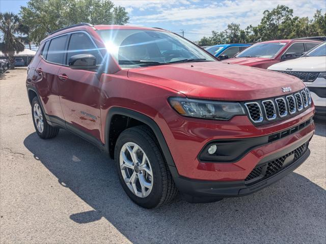 2025 Jeep Compass COMPASS LATITUDE 4X4