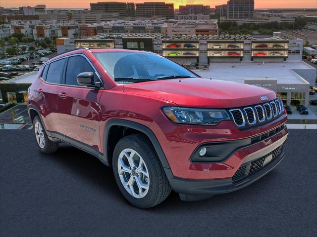 2025 Jeep Compass COMPASS LATITUDE 4X4