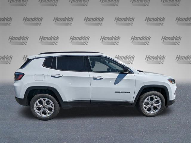 2025 Jeep Compass COMPASS LATITUDE 4X4