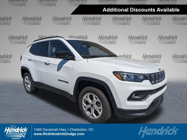 2025 Jeep Compass COMPASS LATITUDE 4X4
