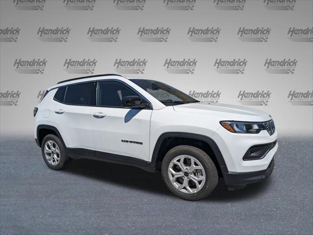 2025 Jeep Compass COMPASS LATITUDE 4X4