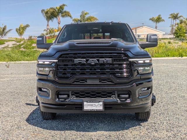 2025 RAM Ram 3500 RAM 3500 LIMITED MEGA CAB 4X4 64 BOX