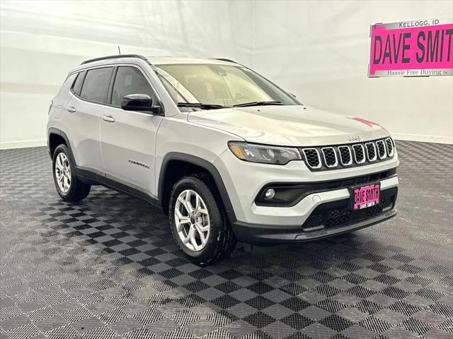 2025 Jeep Compass COMPASS LATITUDE 4X4