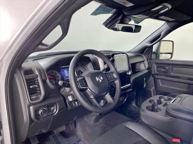 2025 RAM Ram 3500 RAM 3500 TRADESMAN CREW CAB 4X4 8 BOX
