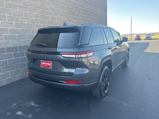 2025 Jeep Grand Cherokee GRAND CHEROKEE ALTITUDE 4X4