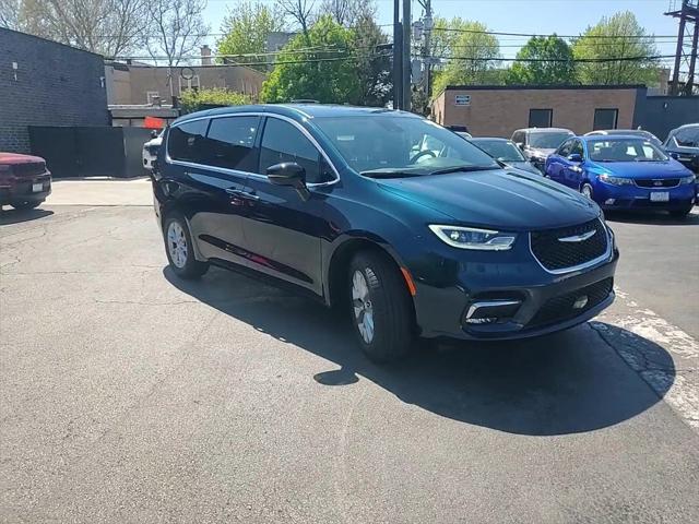 2025 Chrysler Pacifica PACIFICA SELECT AWD