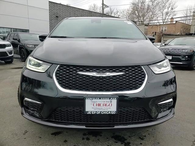2025 Chrysler Pacifica PACIFICA SELECT AWD