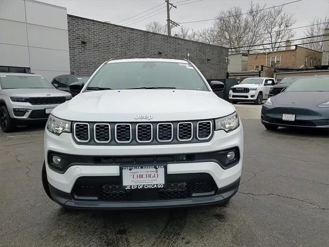 2025 Jeep Compass COMPASS LATITUDE 4X4