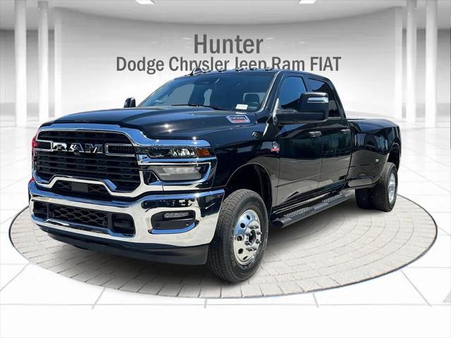 2025 RAM Ram 3500 RAM 3500 TRADESMAN CREW CAB 4X4 8 BOX
