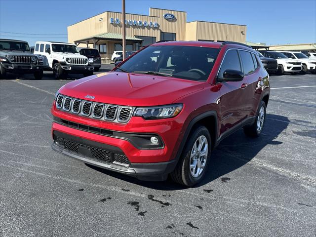 2025 Jeep Compass COMPASS LATITUDE 4X4