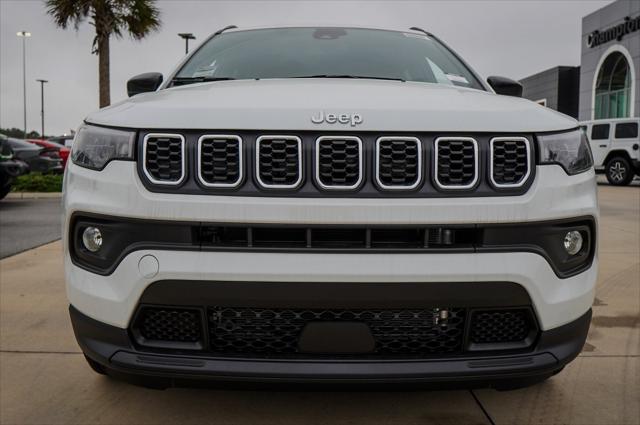 2025 Jeep Compass COMPASS LATITUDE 4X4