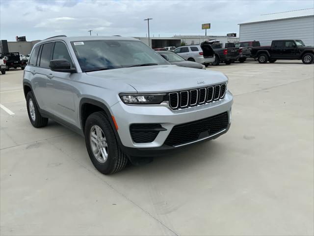 2025 Jeep Grand Cherokee GRAND CHEROKEE LAREDO 4X2