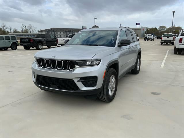 2025 Jeep Grand Cherokee GRAND CHEROKEE LAREDO 4X2