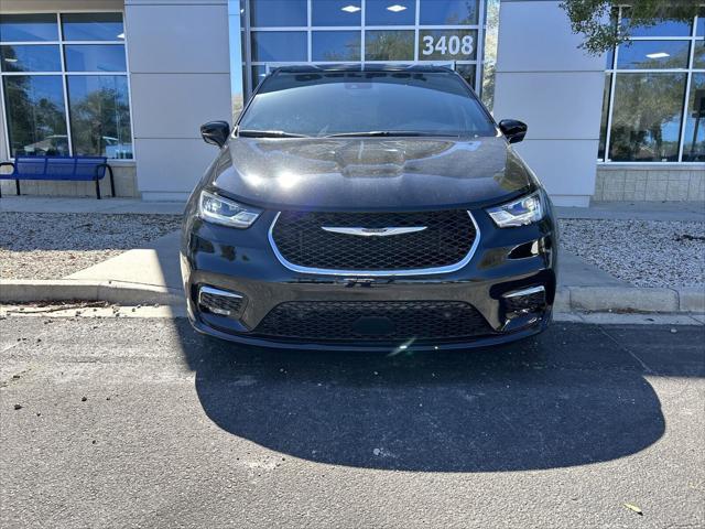 2025 Chrysler Pacifica PACIFICA SELECT