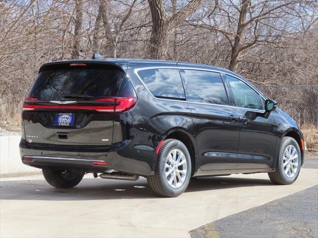 2025 Chrysler Pacifica PACIFICA SELECT AWD