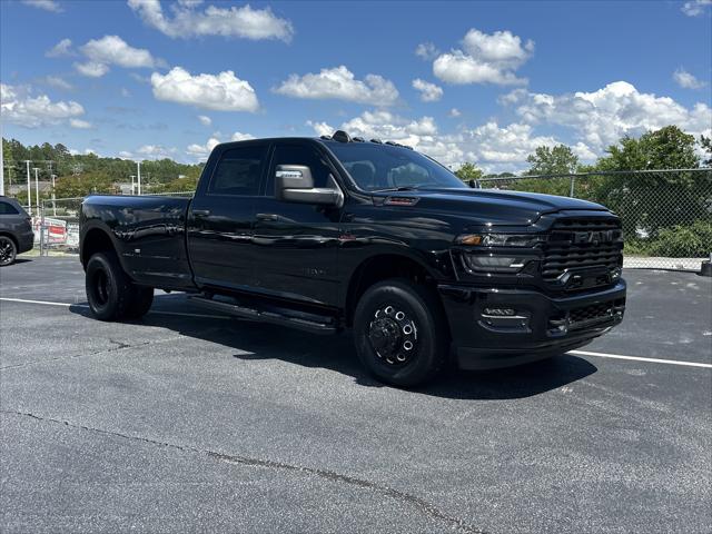 2025 RAM Ram 3500 RAM 3500 BIG HORN CREW CAB 4X2 8 BOX