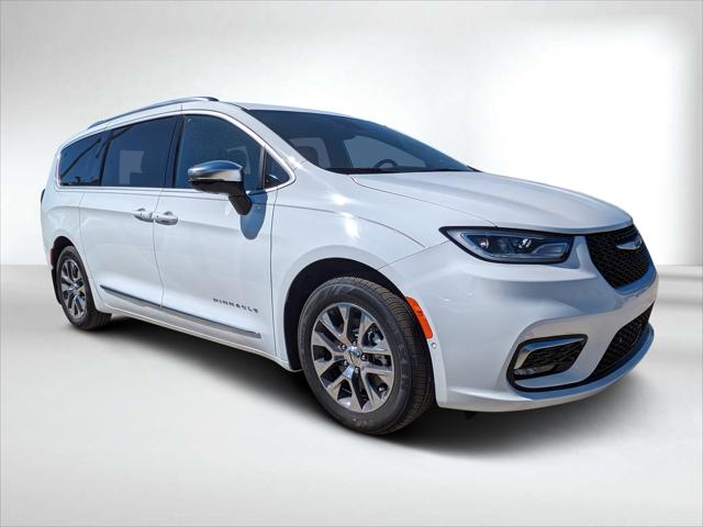 2025 Chrysler Pacifica Hybrid PACIFICA PLUG-IN HYBRID PINNACLE