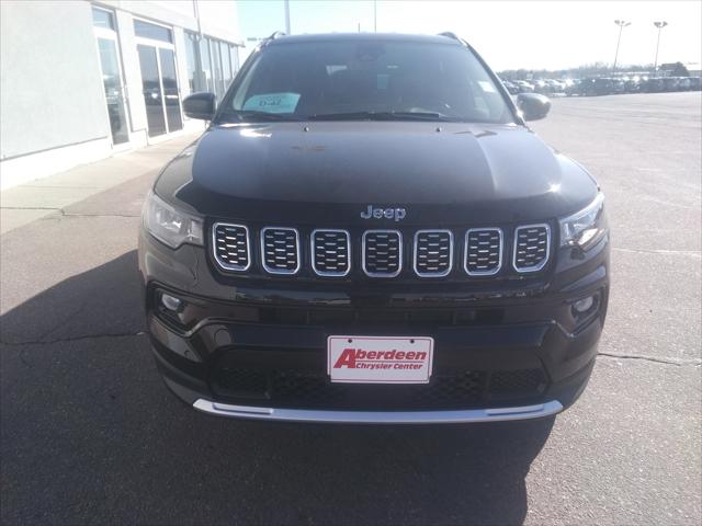 2025 Jeep Compass COMPASS LIMITED 4X4