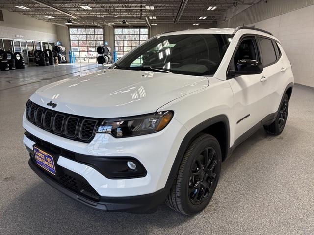 2025 Jeep Compass COMPASS LATITUDE 4X4