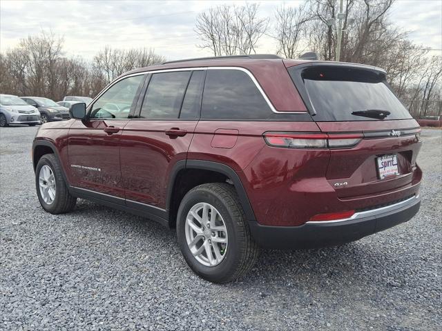 2025 Jeep Grand Cherokee GRAND CHEROKEE LAREDO X 4X4