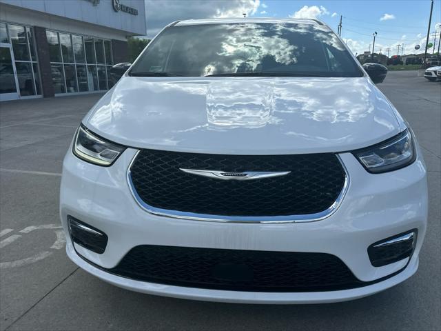 2025 Chrysler Pacifica PACIFICA SELECT