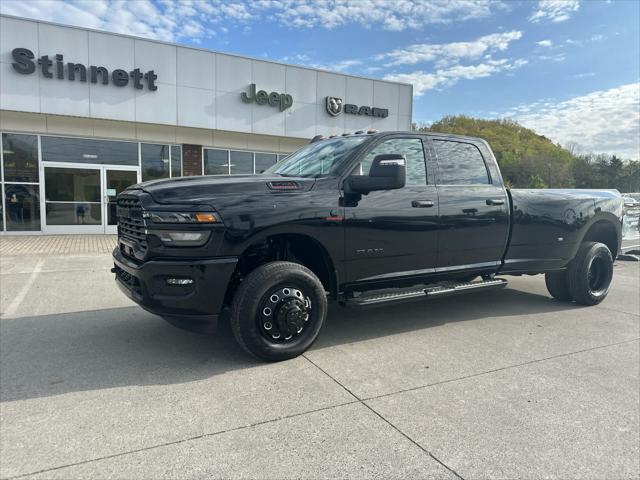 2025 RAM Ram 3500 RAM 3500 BIG HORN CREW CAB 4X4 8 BOX