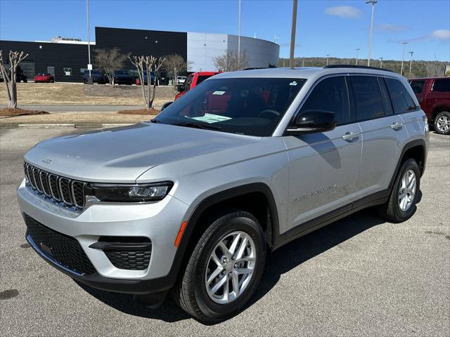 2025 Jeep Grand Cherokee GRAND CHEROKEE LAREDO X 4X4
